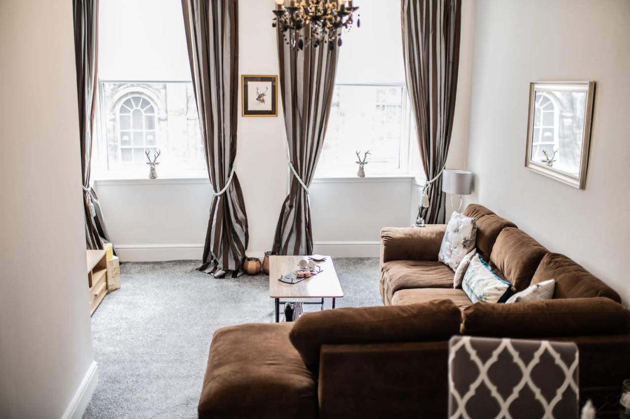 Rose 2-bed Town Centre In Ayr