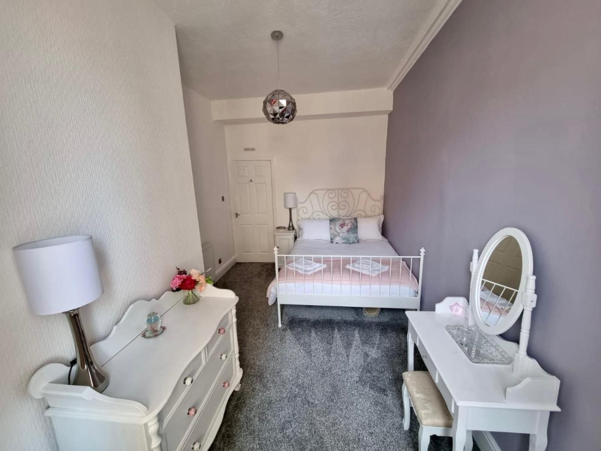 Apartment Rose 2-bed Town Centre In Ayr