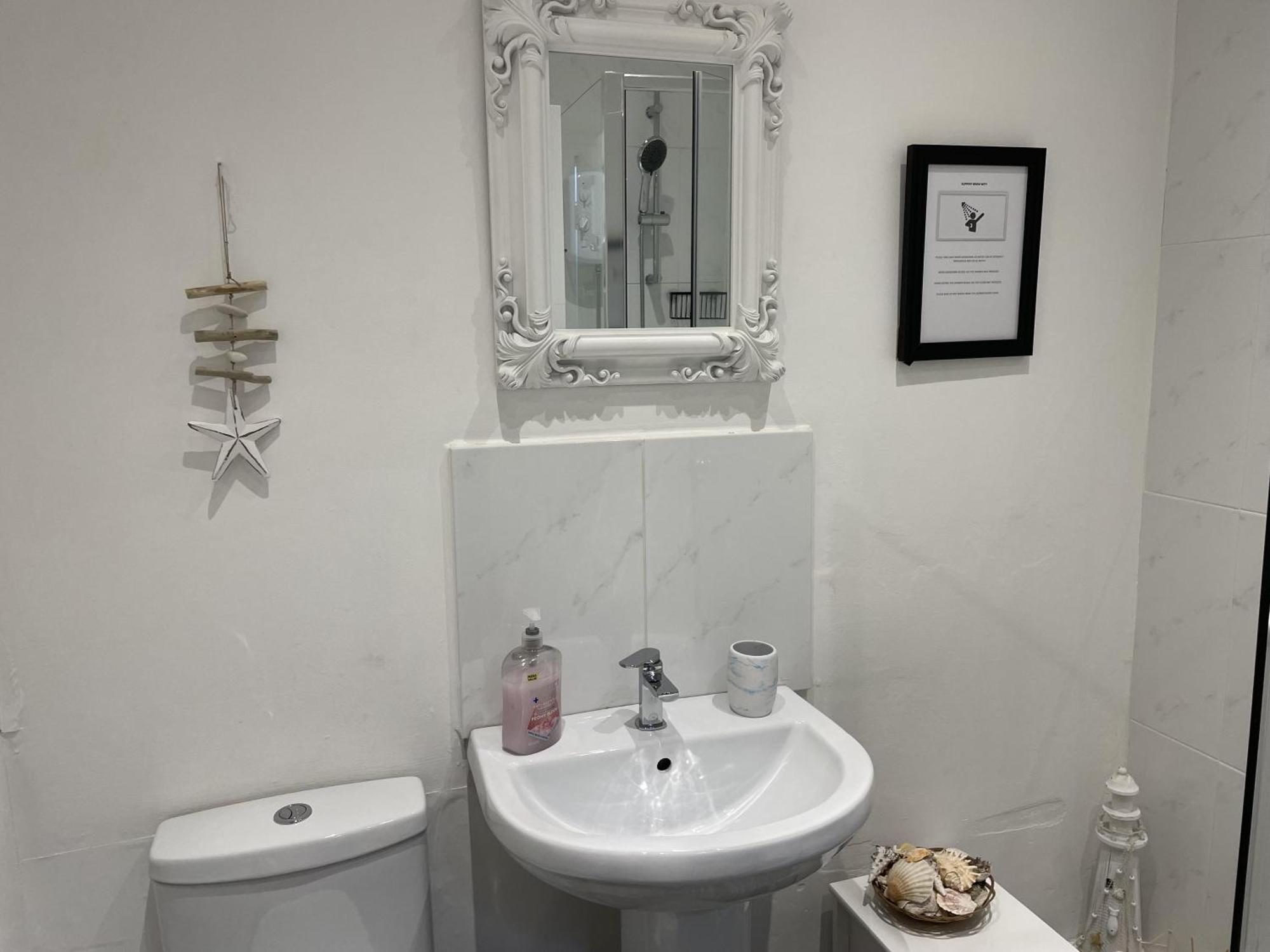 Apartment Rose 2-bed Town Centre In Ayr